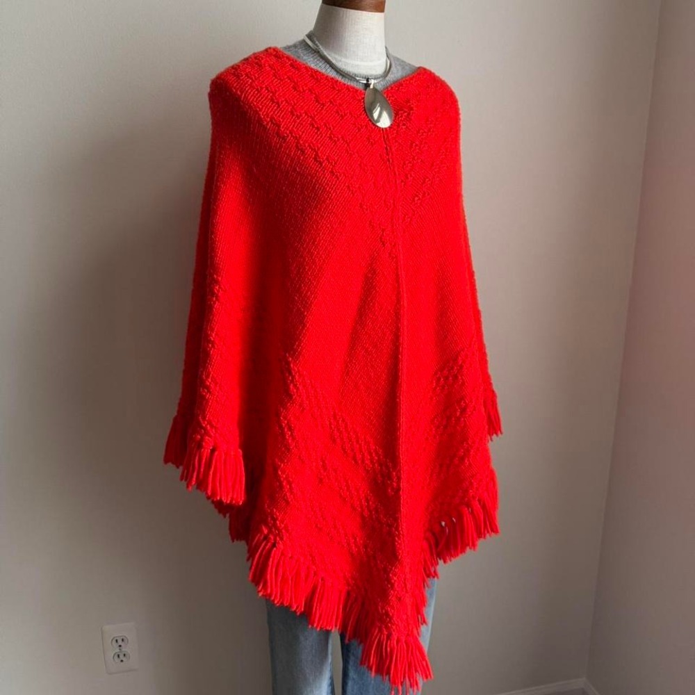 Vintage Vibrant Orange Fringe Poncho Handknit Crochet - Picture 6 of 6